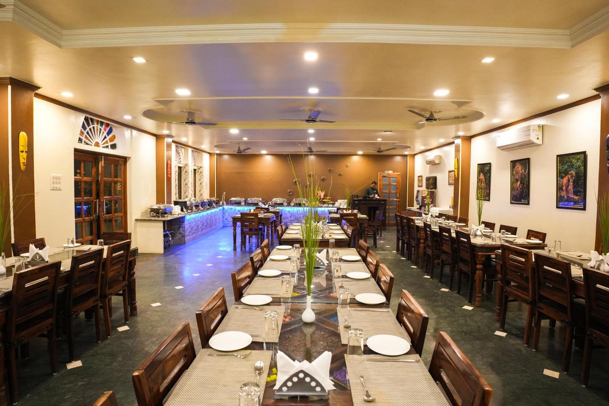 Raj Palace Resort Sawai Madhopur Exterior photo