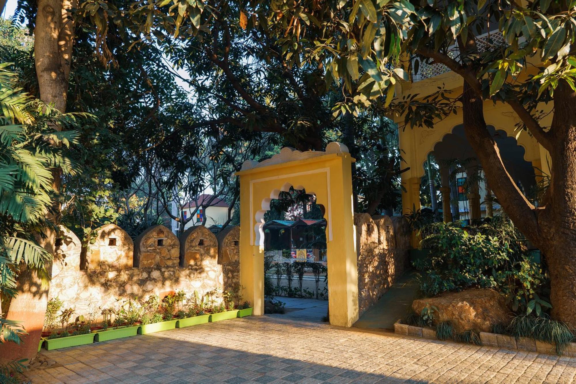 Raj Palace Resort Sawai Madhopur Exterior photo