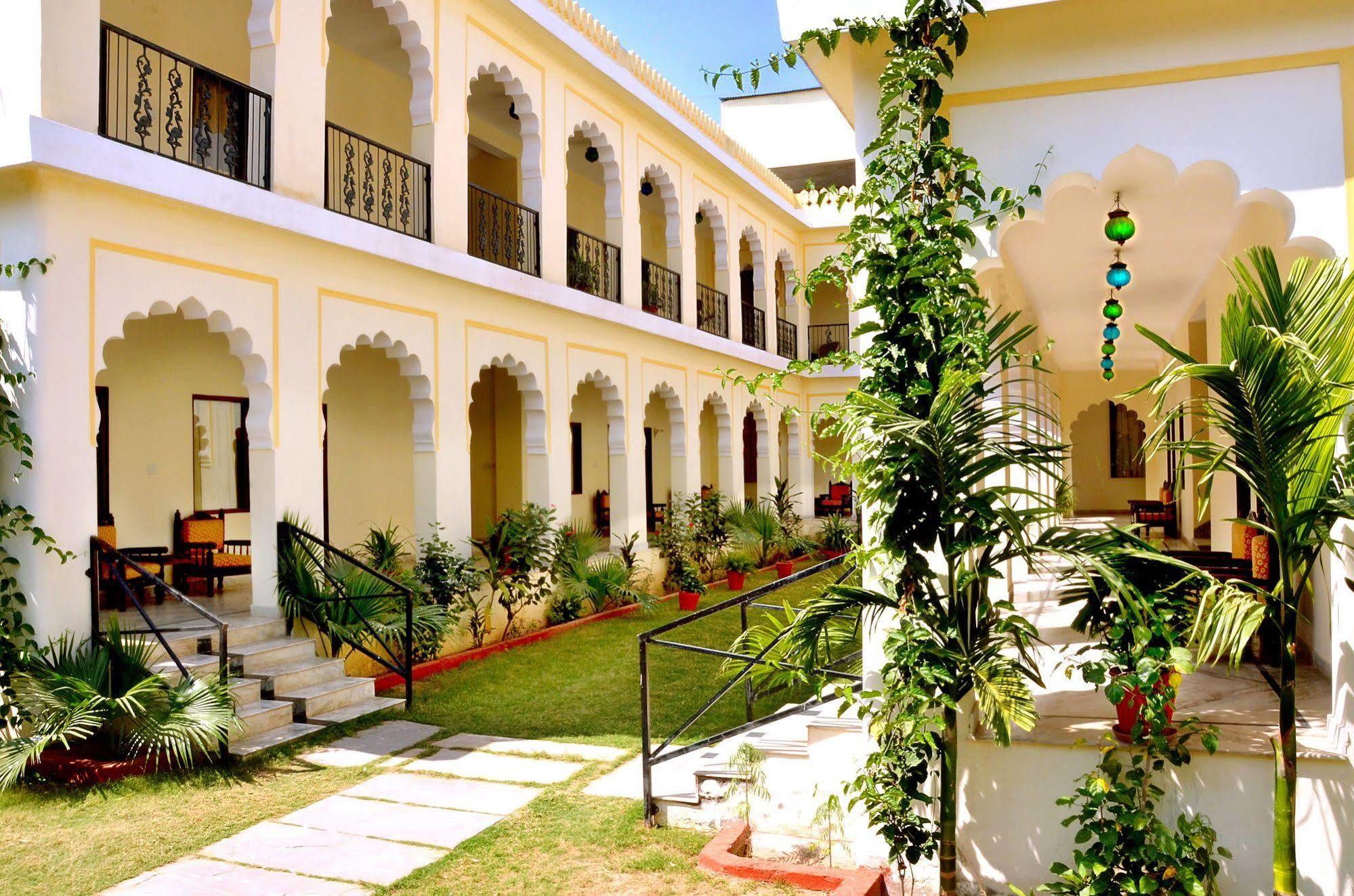 Raj Palace Resort Sawai Madhopur Exterior photo