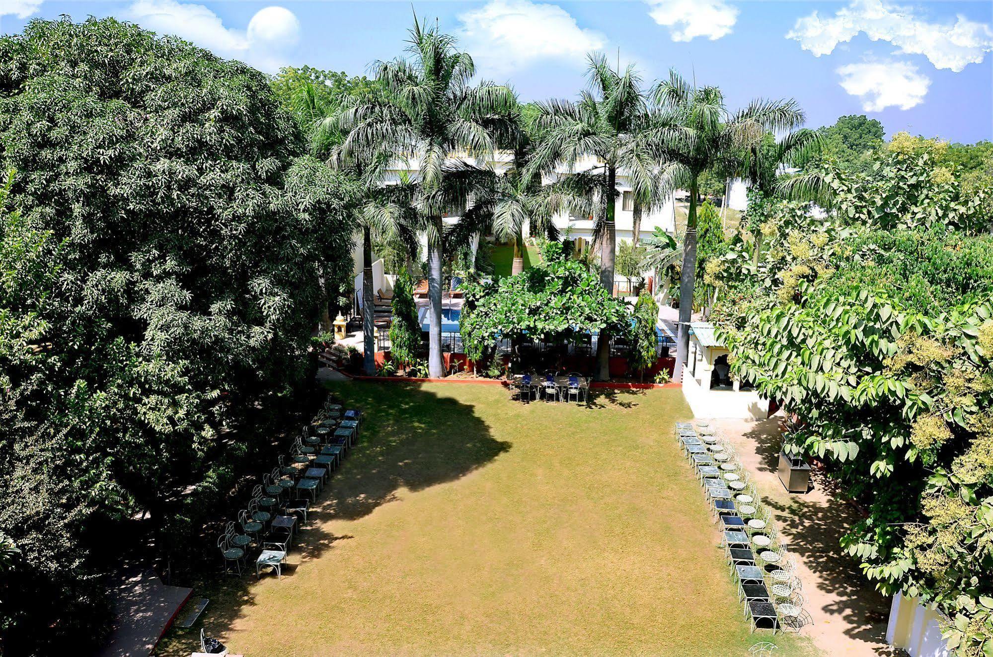 Raj Palace Resort Sawai Madhopur Exterior photo