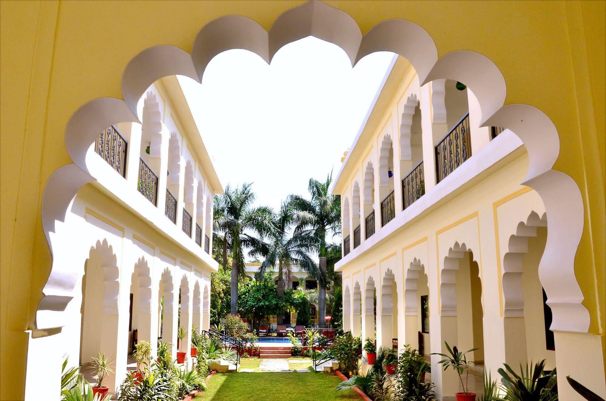 Raj Palace Resort Sawai Madhopur Exterior photo